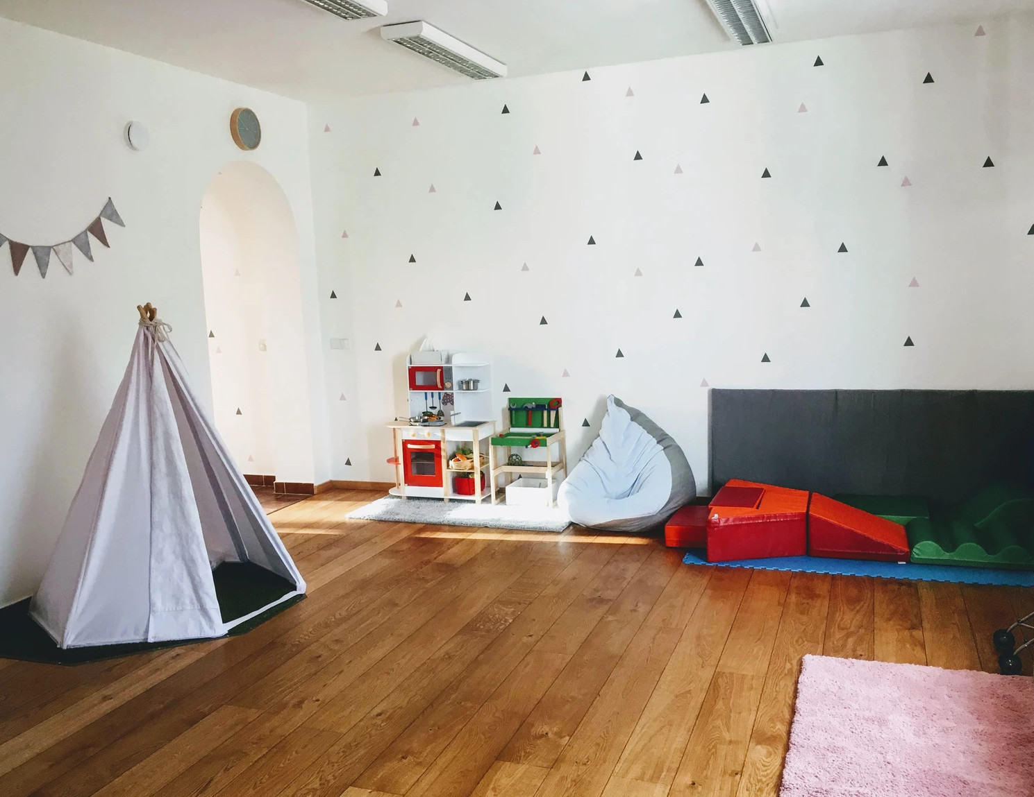 Baby Nest hlídáš dítětem